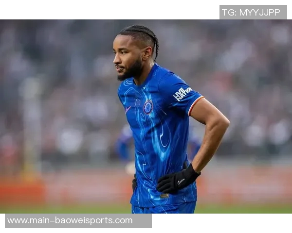 恩昆库重返米兰合练奇克继续进行单独训练 恩昆库重返米兰合练奇克继续进行单独训练