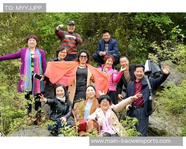 致敬石家庄铁人球迷你们与我们共度风雨携手并肩永远是最棒的第十二人 致敬石家庄铁人球迷你们与我们共度风雨携手并肩永远是最棒的第十二人