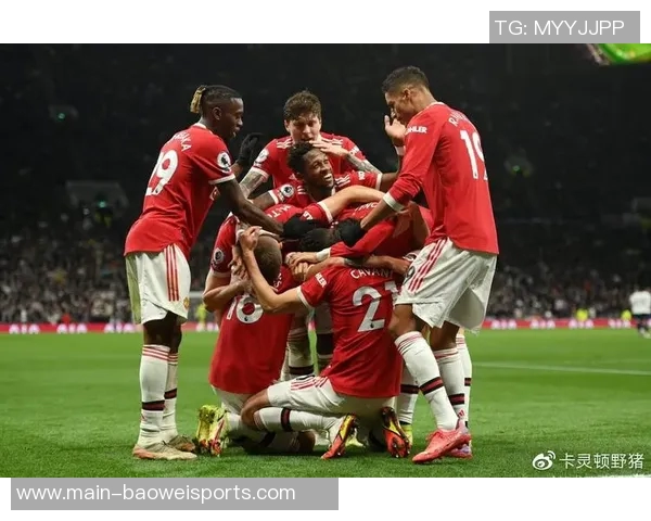 特狮12月将做出去留决定曼联热刺德甲球队争相追逐 特狮12月将做出去留决定曼联热刺德甲球队争相追逐